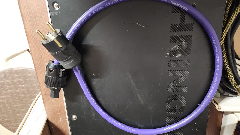 Cabluri RCA argint 99% - XLR- RCA Van Den Hul și alte mărci HI-END !!!