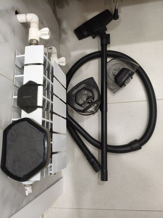 Пылесос Bosch Serie 4 BGS21WX200