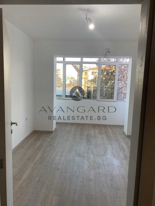 Продава се Тристаен апартамент в Пловдив, Кършияка - 71 кв.м за 1283 €/кв.м - Снимка #4