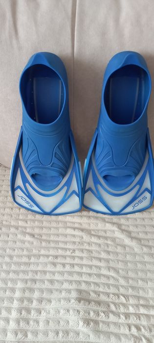 Продам ласты для плавания