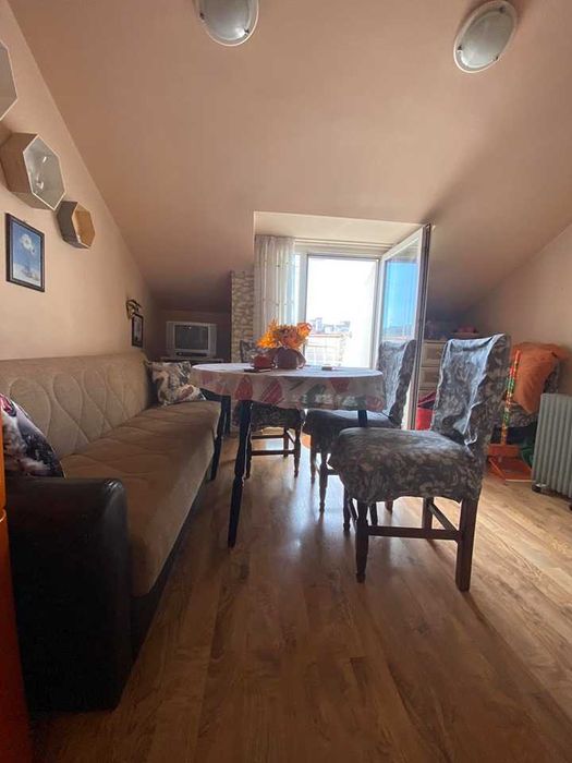 Дава се под наем Двустаен апартамент в Бургас, Лазур - 45 кв.м за 140.25 € - Снимка #2