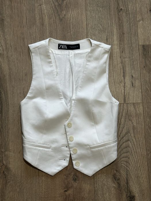 Продам костюм новый