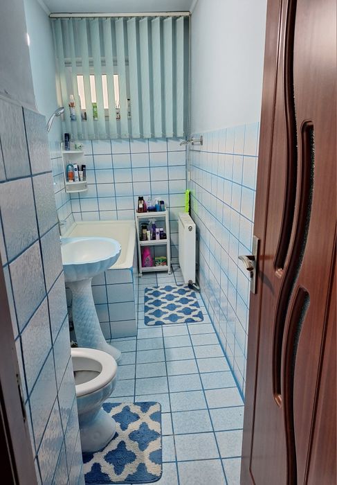 Vând apartament cu 2 camere, decomandat, ultracentral,  mobilat