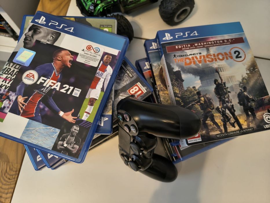 Joc ps4  la 40 lei negociabil