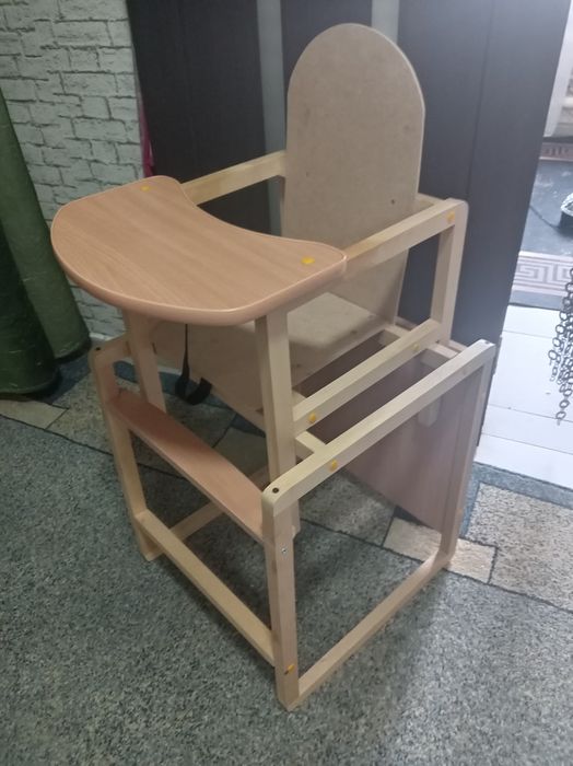 Продам стульчик для кормления