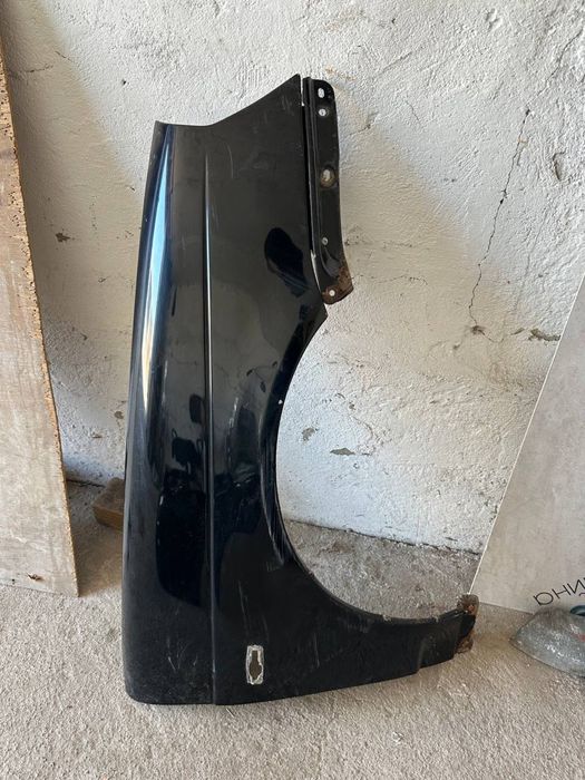 Крыло переднее правое на Приора 2