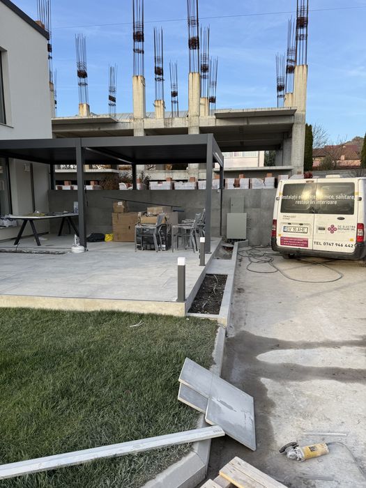 Renovari interioare si exterioare ,gradini ,fatade . Scari de boc