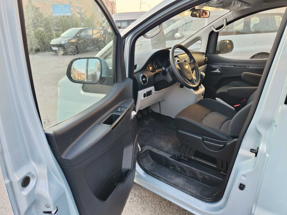 Jac M3 pluss 9 seats 2026