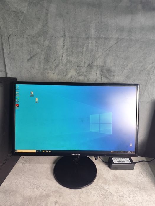 Монитор hdmi и vga подключением