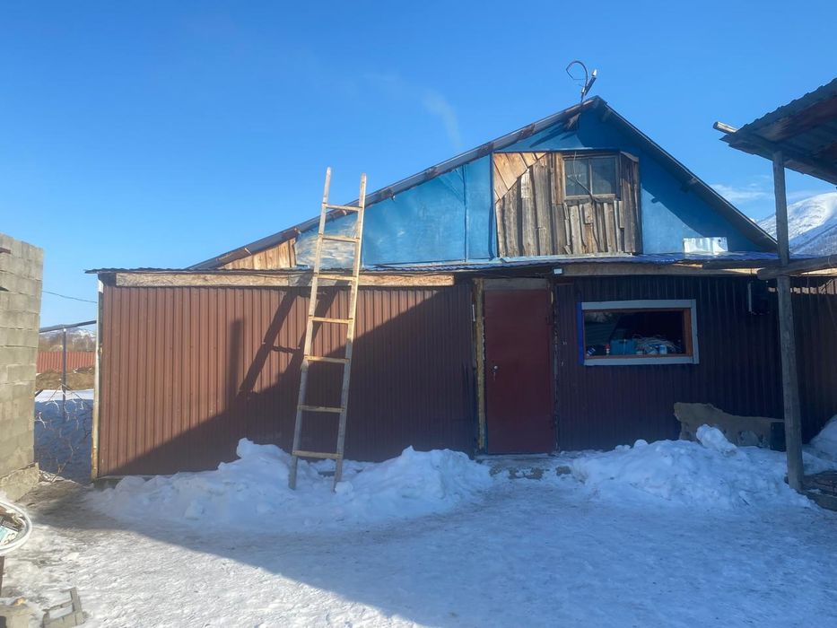 Продом дом на Батанике.