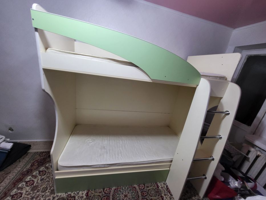 2 этажный диван (есть торг)