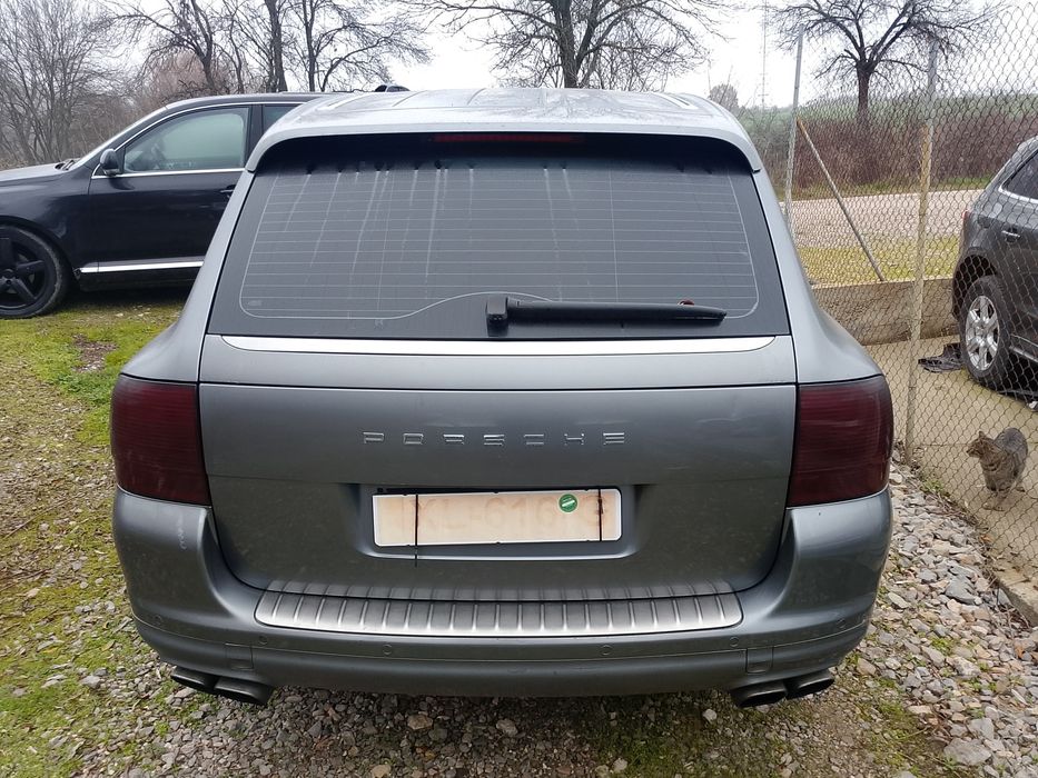 Porsche Cayenne 4.5 V8 Turbo,450 к.с. , автоматик ,10 броя на части