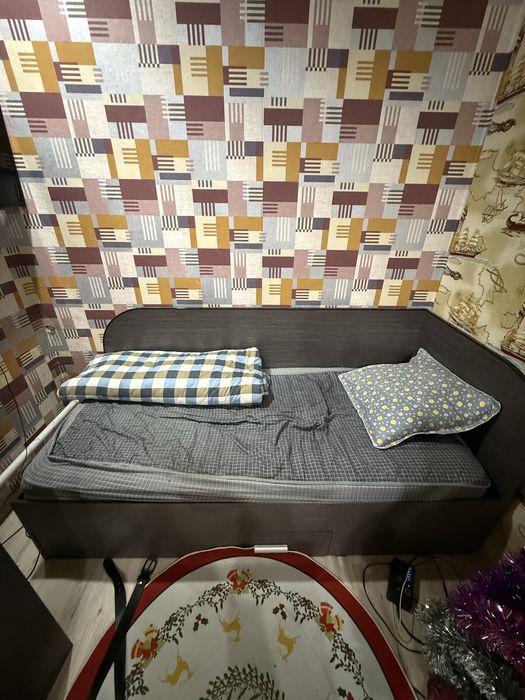 Комнатный гарнитур