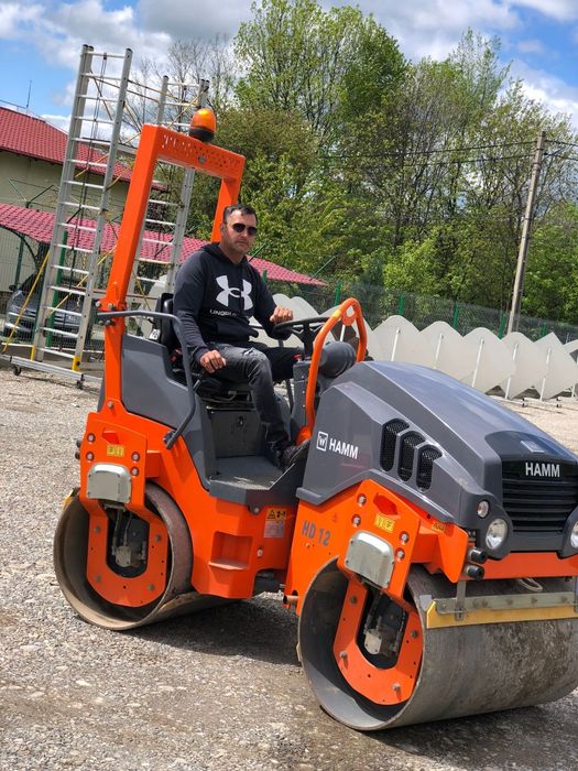 Inchiriez cilindru compactor de 3 tone ,miniexcavator,miniincarcator