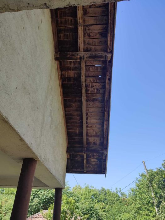 Просторна къща в село Делейна