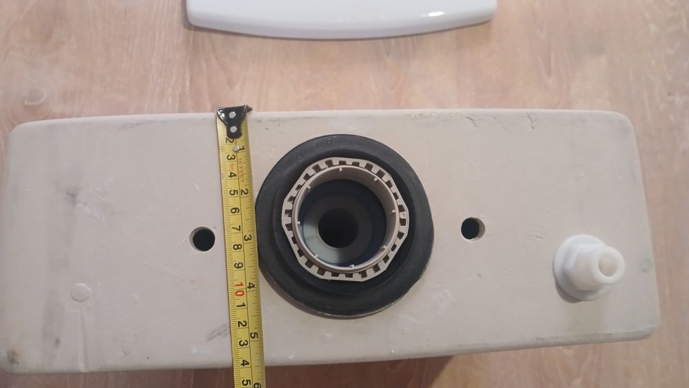 Продам бочек от унитаза "cersanit"