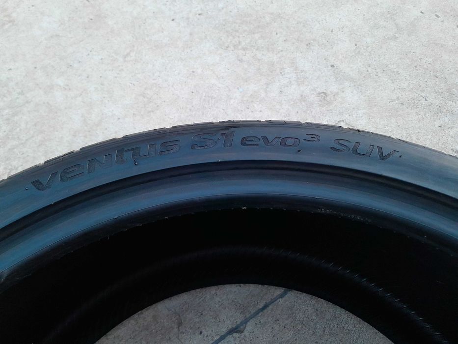 O anvelopa de vara 295 30 22 hankook ventus S1 evo 3 suv cu 8 mm