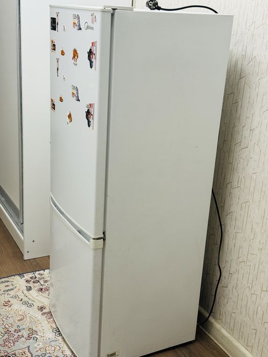 Холодильник сатылады