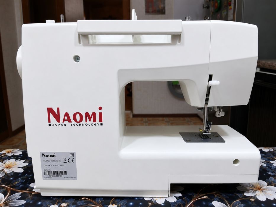 электромеханическая швейная машина Naomi Indigo 22S.