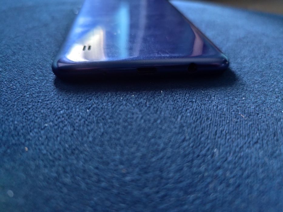 Телефон  Samsung galaxy A10