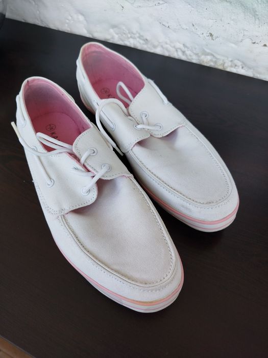 Нови дамски обувки