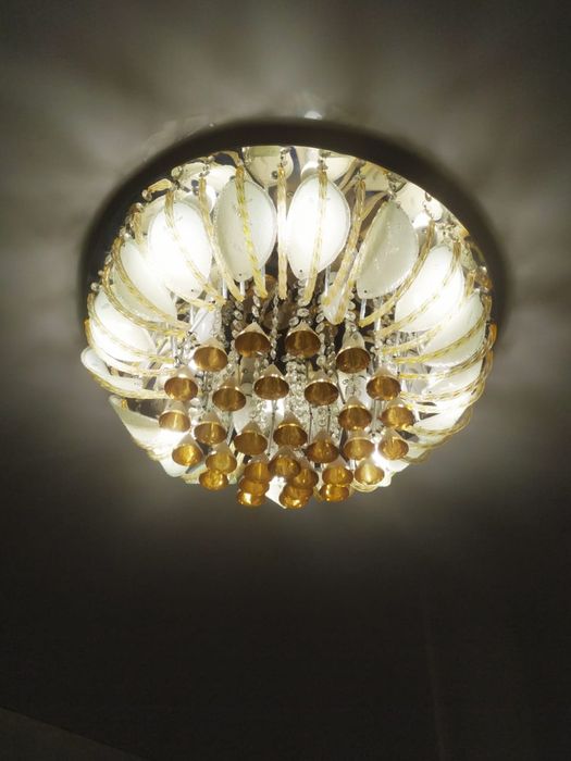 Люстра для гостиной