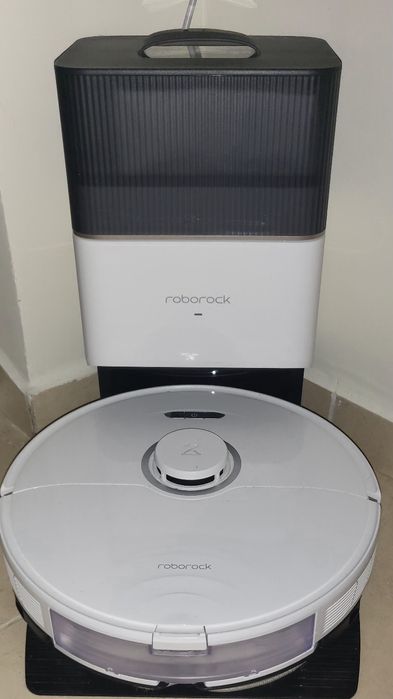 Robot de aspirare Roborock 8 Plus