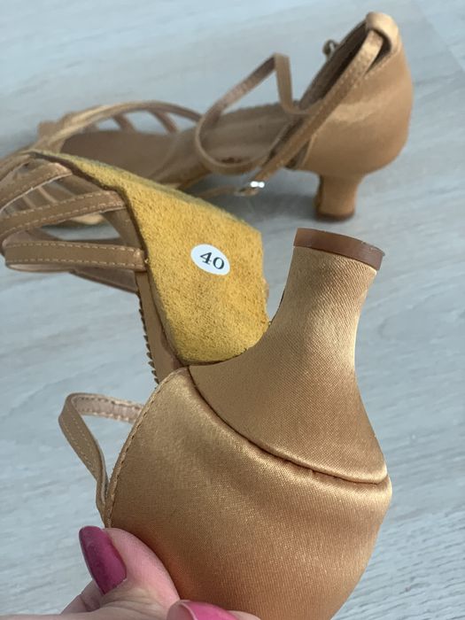 Туфли для танцев