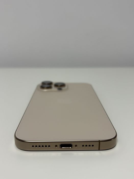 iPhone 16 Pro Max • 256 GB • Desert Titanium