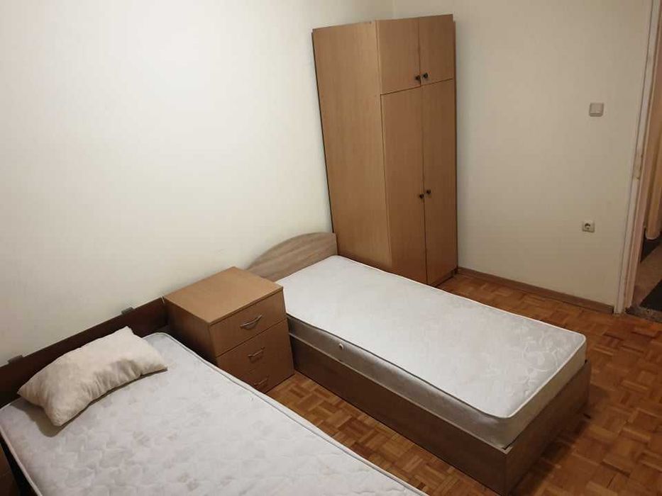 Дава се под наем Тристаен апартамент в Бургас, Възраждане - 90 кв.м за 360 € - Снимка #9