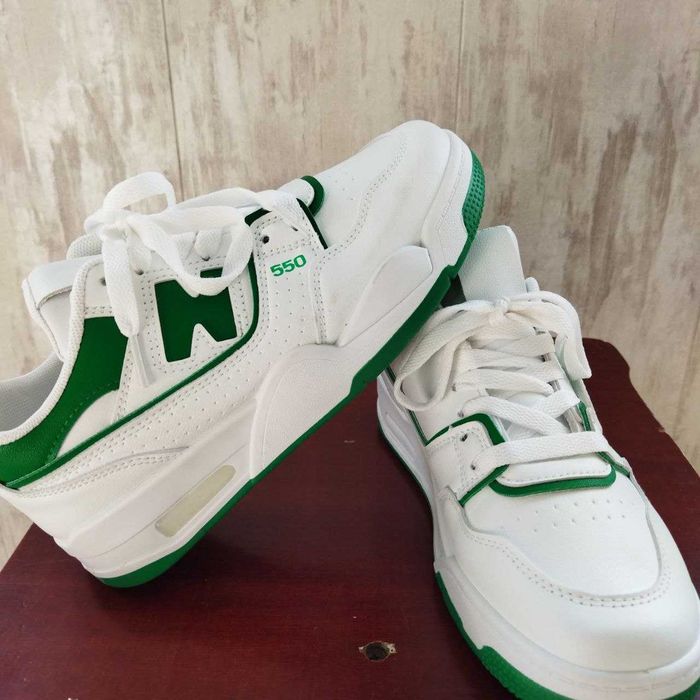 Кроссовки с удобной колодкой.