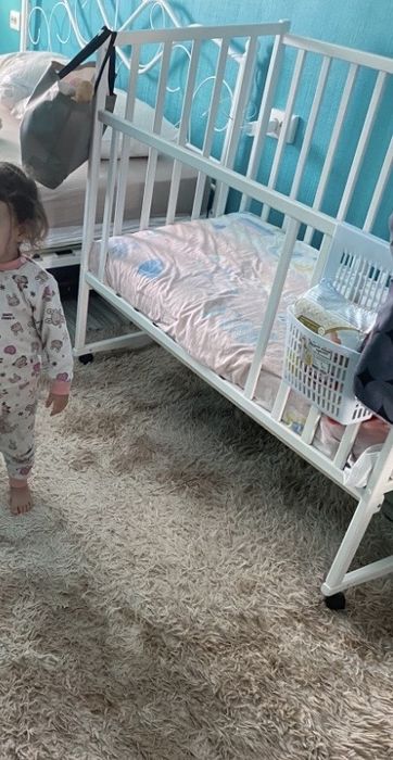 Кроватка с матрасом