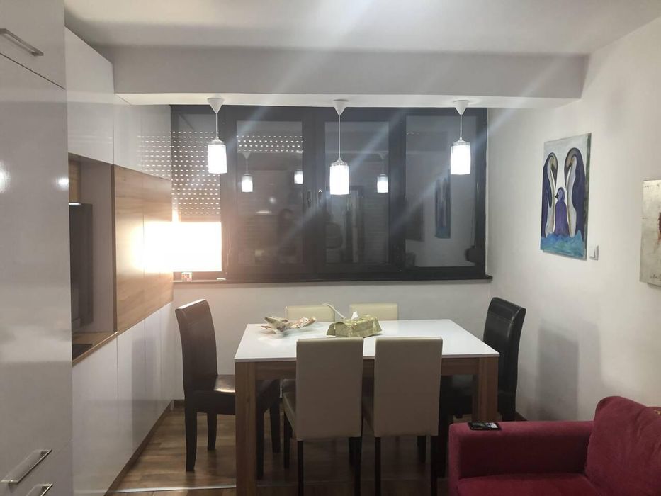 Продава се Тристаен апартамент в Бургас, Възраждане - 94 кв.м за 2394 €/кв.м - Снимка #4