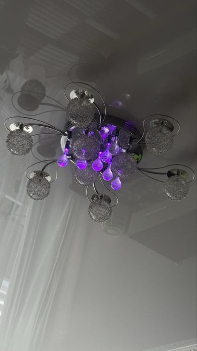 Потолочная   люстра.