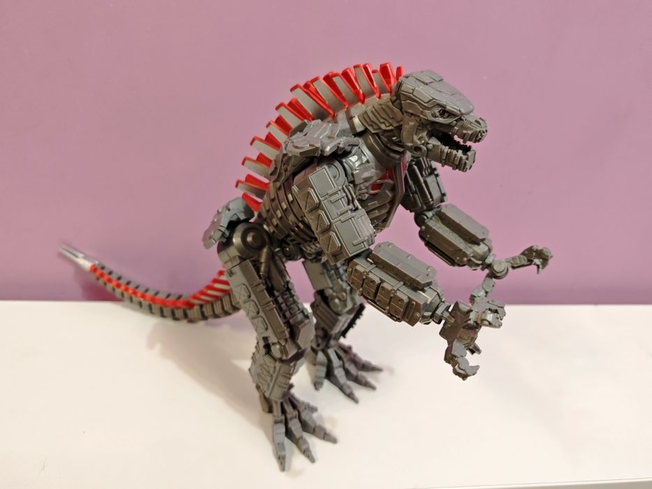 Godzilla x Kong фигури + подарък!