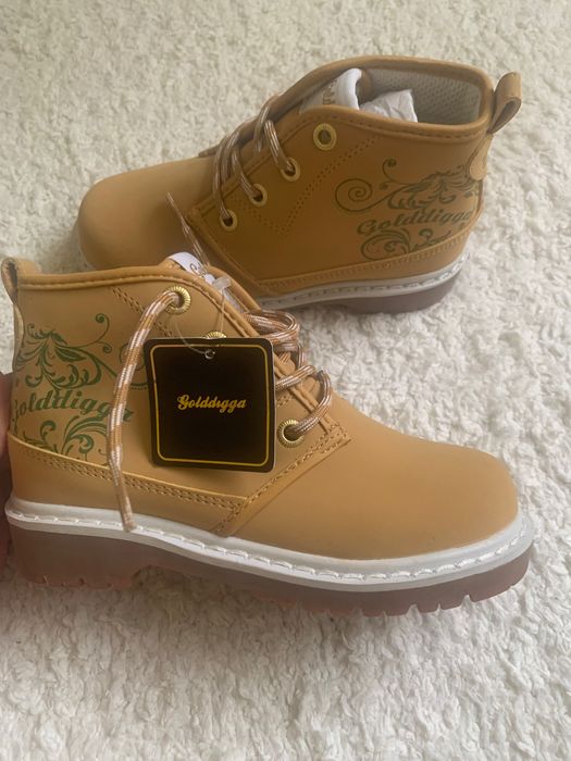 Детски обувки НОВИ