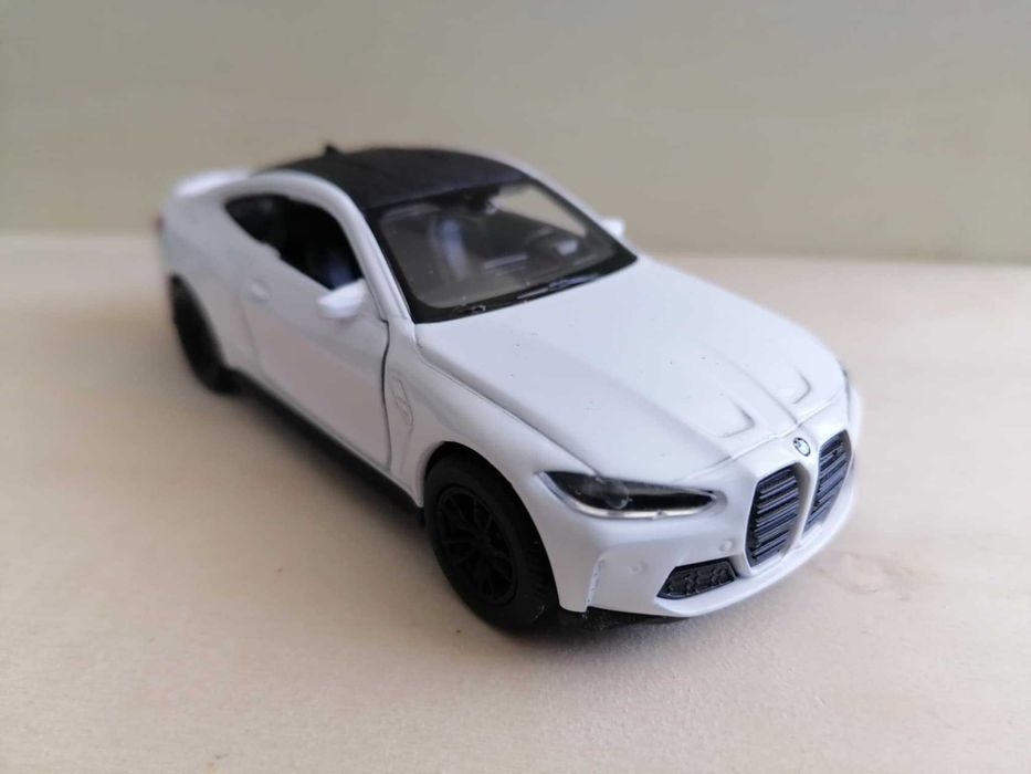 БМВ М4 мащаб 1:34