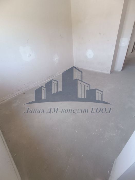 Продава се Тристаен апартамент в Шумен, Болницата - 105 кв.м за 1251 €/кв.м - Снимка #3