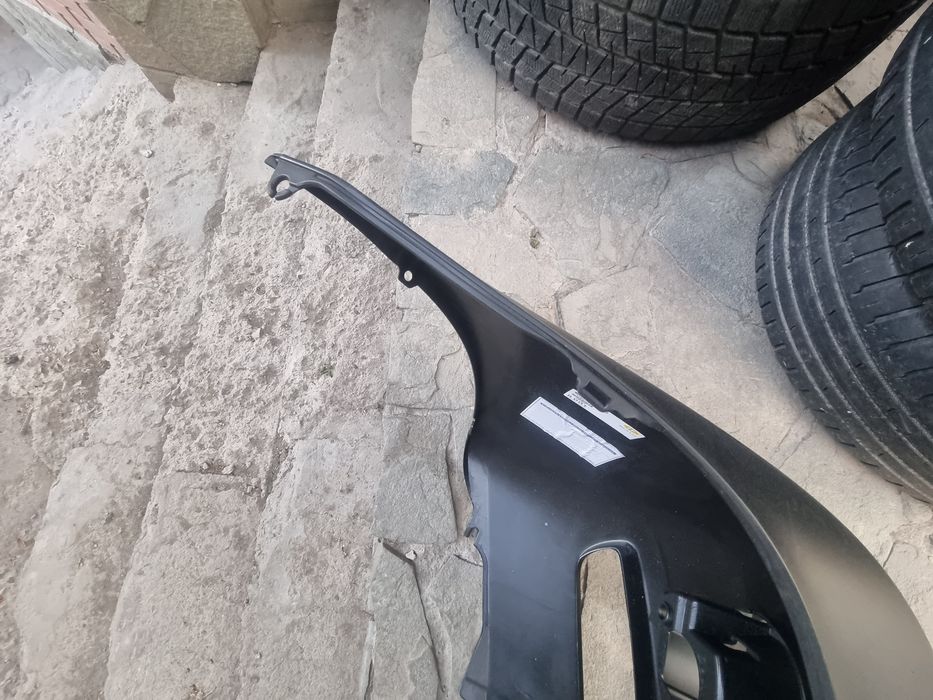 Передний бампер Toyota Highlander 04-07