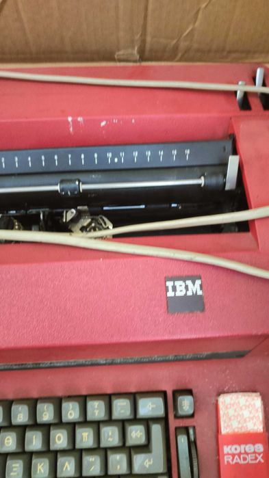 пишета машина IBM