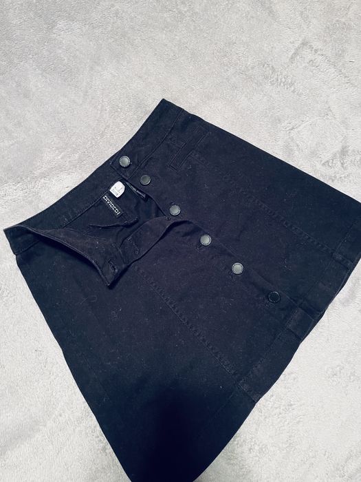 Fuste de firma ca noi