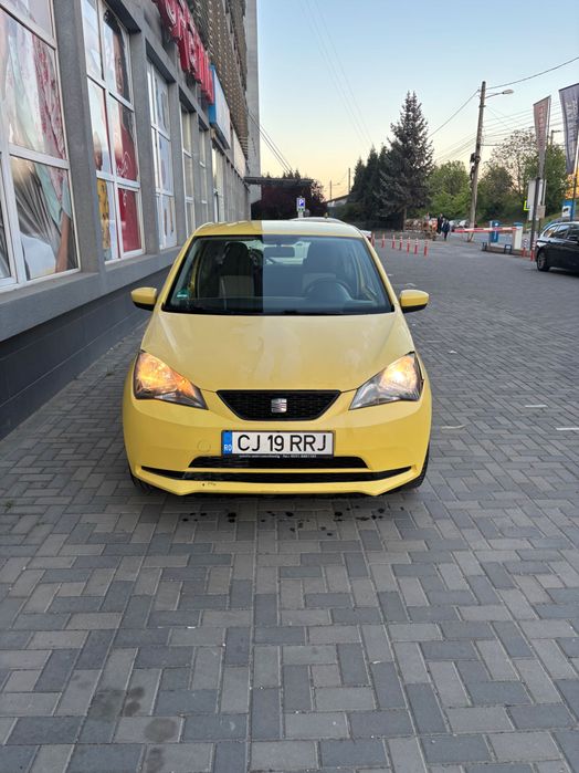 Seat mii în două uși ca nouă