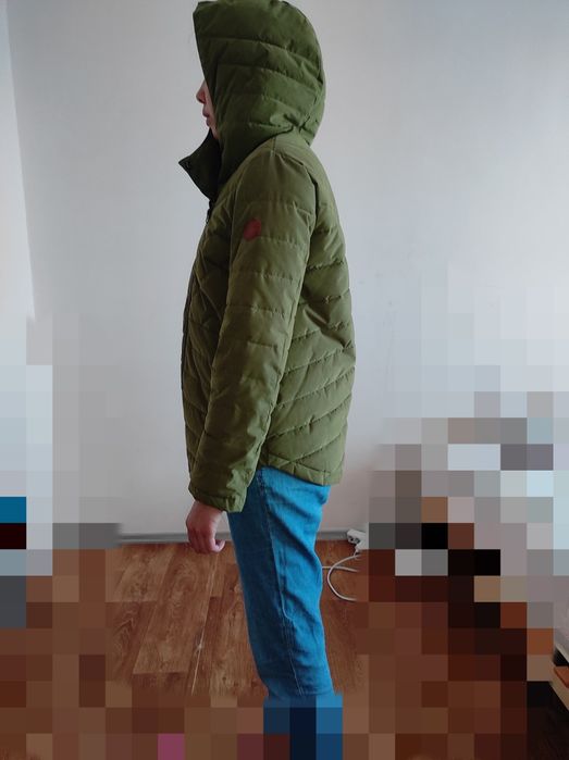 Продам женскую куртку