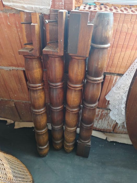 Masă rotundă extensibilă din lemn masiv  rustice din lemn – 5/10 persoane cu șezut împletit