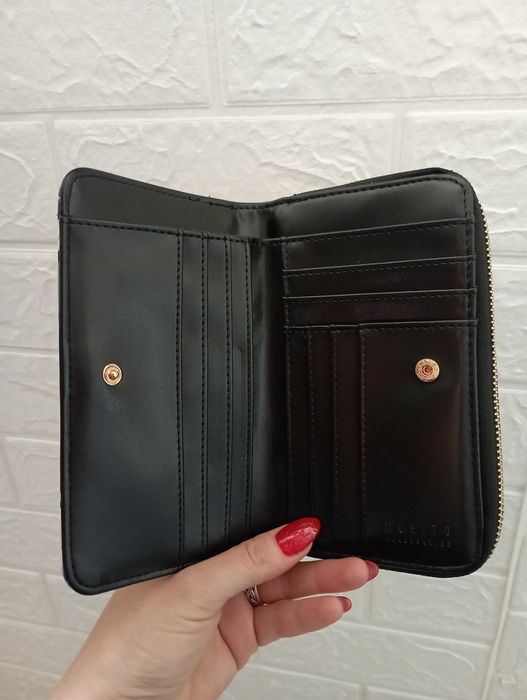 Дамски портмонета