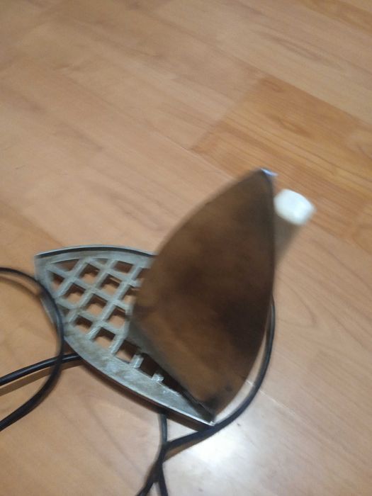 стара българска ютия 1969 г