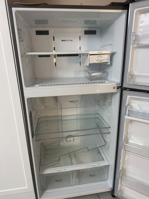 Холодильник LG, серый