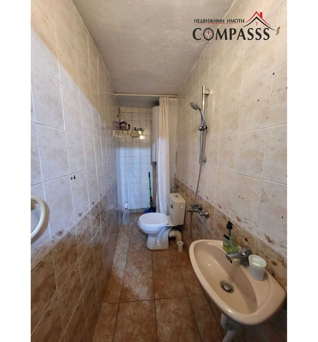 район Автогара, гр. Добрич, къща – 71100евро!