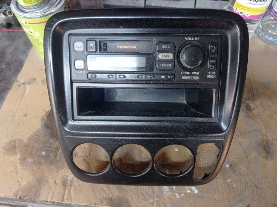 Продам родную магнитолу