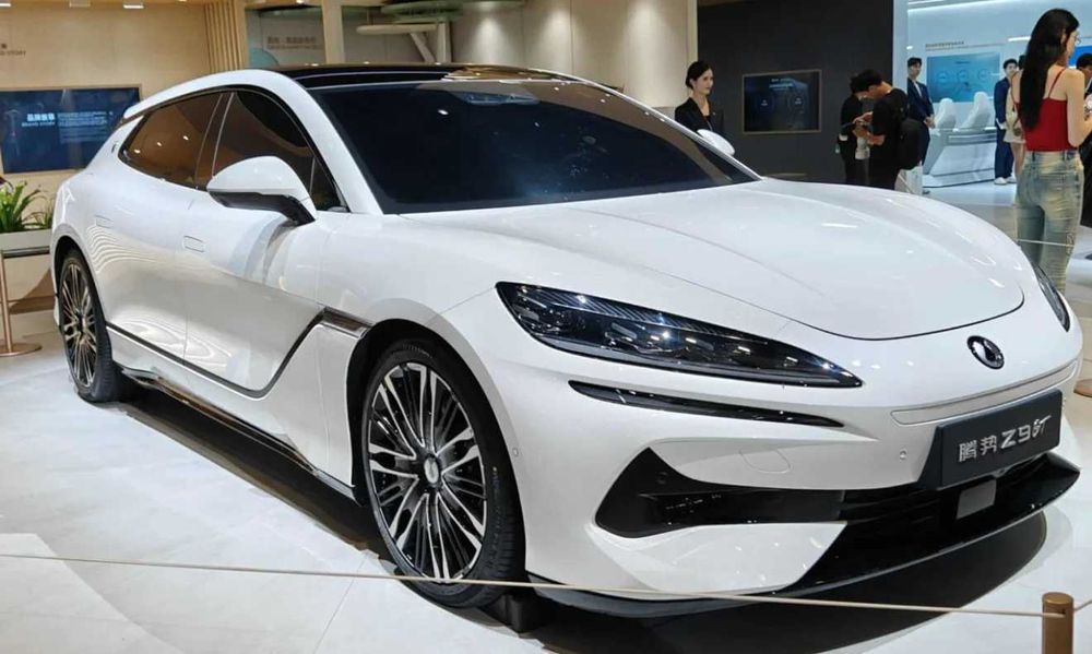 Denza Z9 DM-i 1100 4WD Pro Nasiya savdo